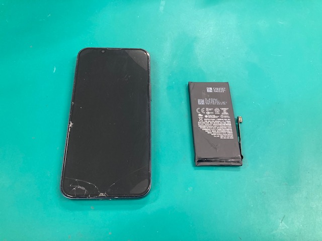 iPhone 13mini のバッテリー交換を行いました
